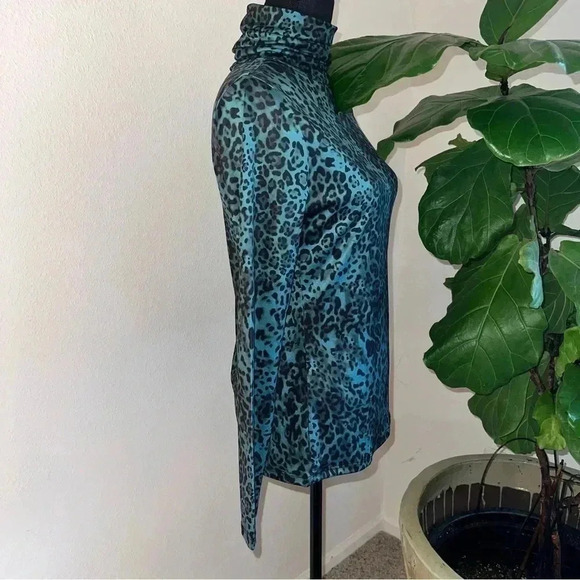 Boston Proper Women’s Green Back Leopard Turtleneck Knit Long Sleeve Top Small - Picture 5 of 16